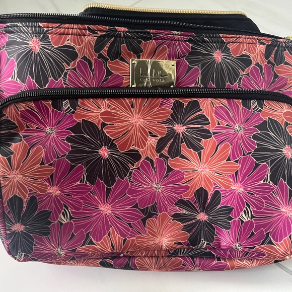 NWT women’s floral zipper waterproof travel bag set - Picture 1 of 9